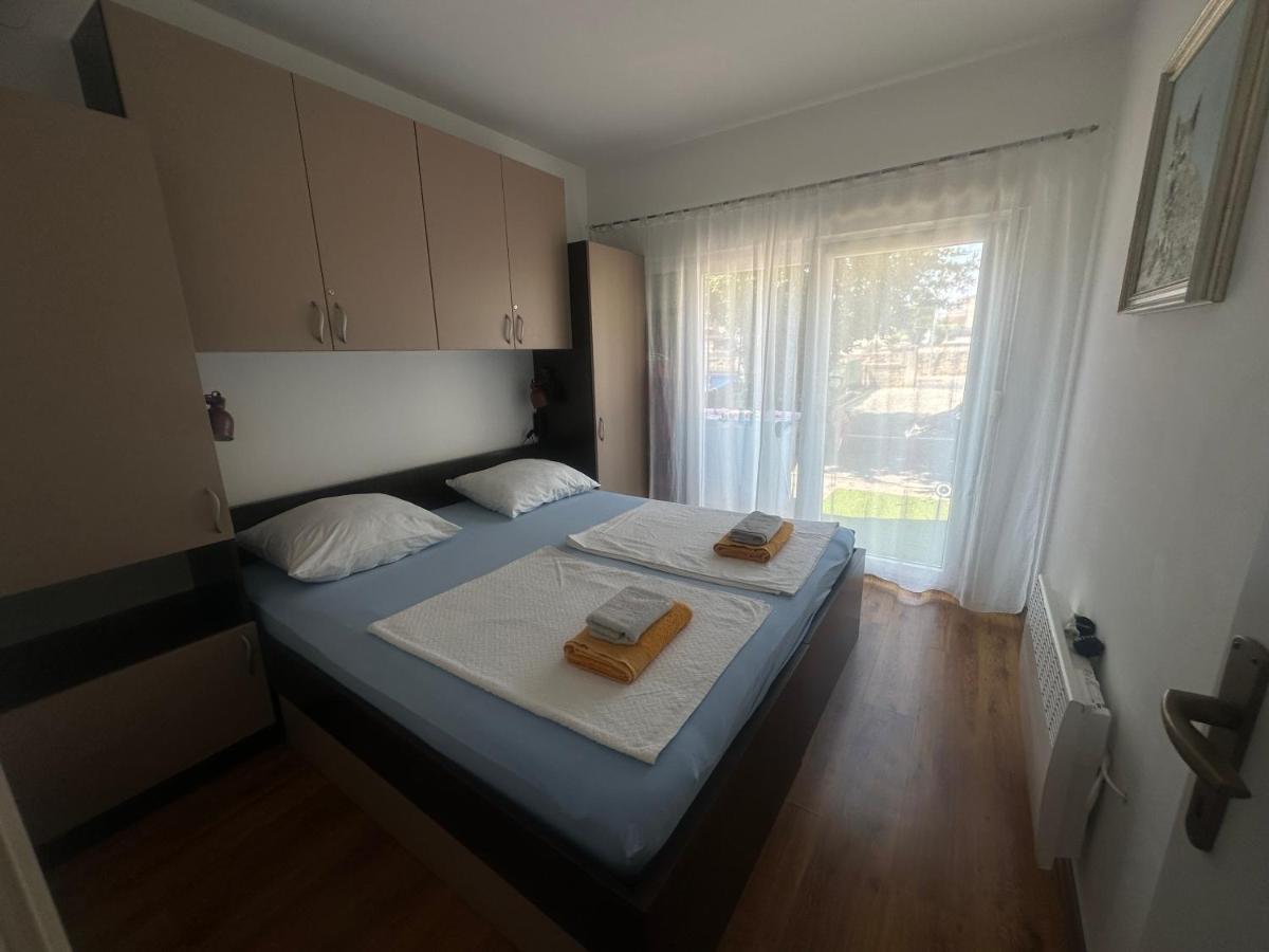 Apartment Deluxe Im Медулин Екстериор снимка